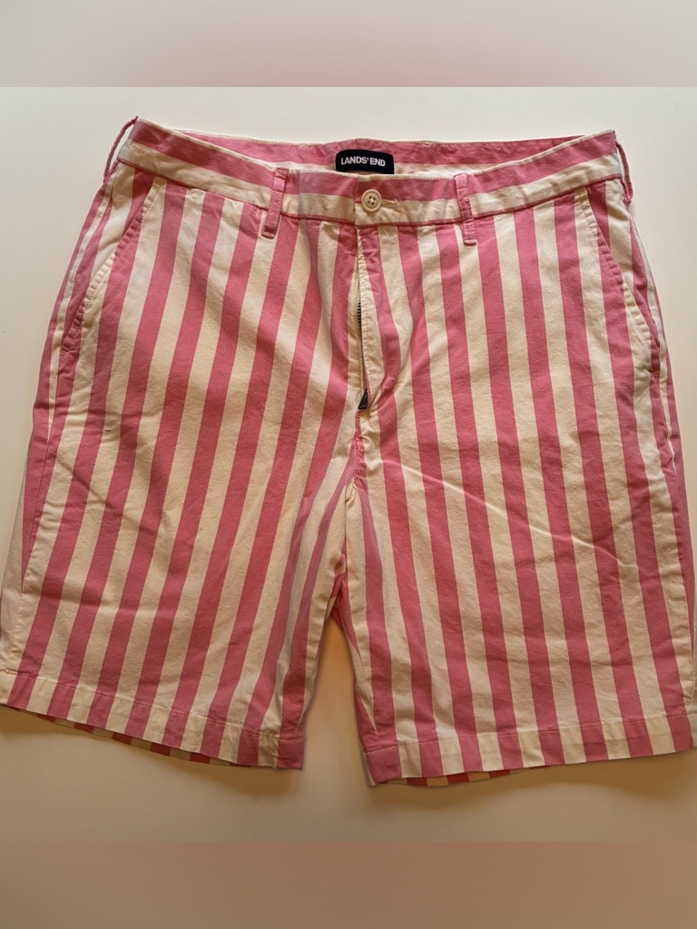 Mens Land’s End Pink/White Striped Shorts. Size 35.